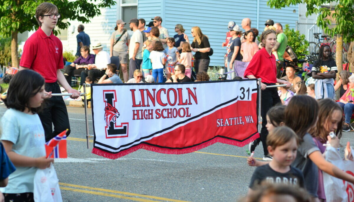 Syttende Mai 2023 - Ballard - 119 - Lincoln High School marching band
