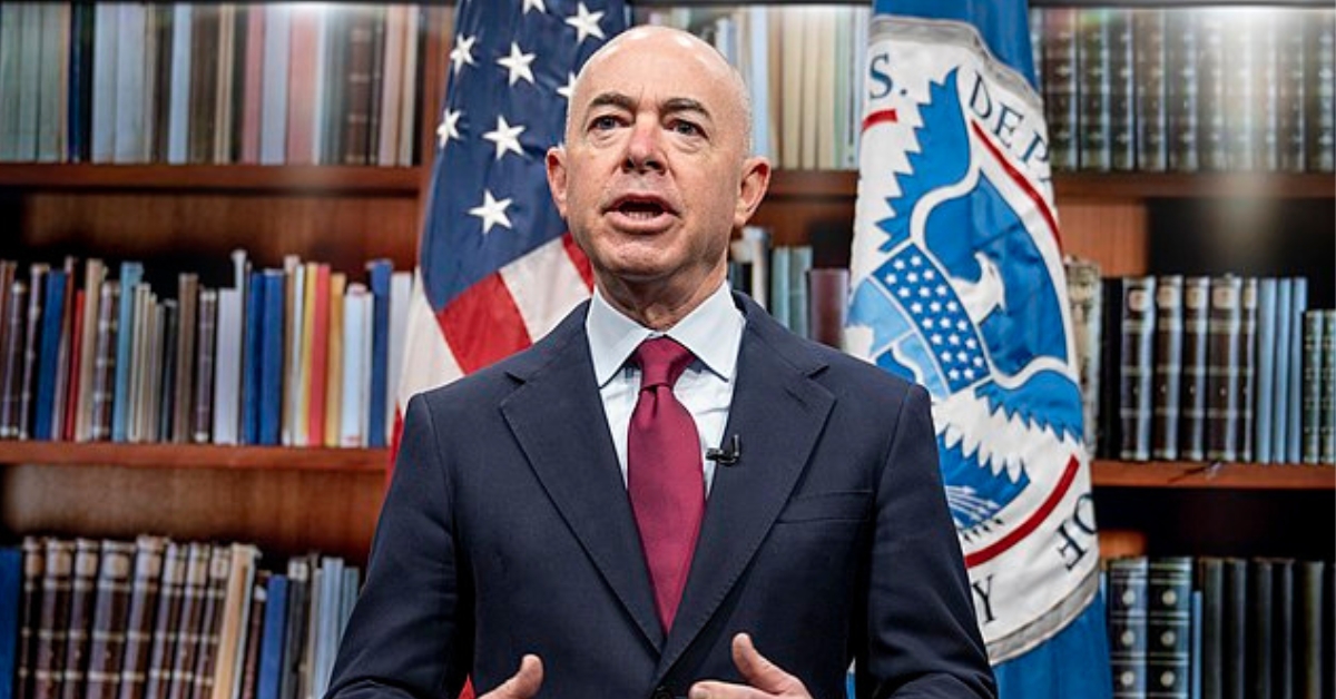 Homeland Security Secretary Plays Dumb About Immigration