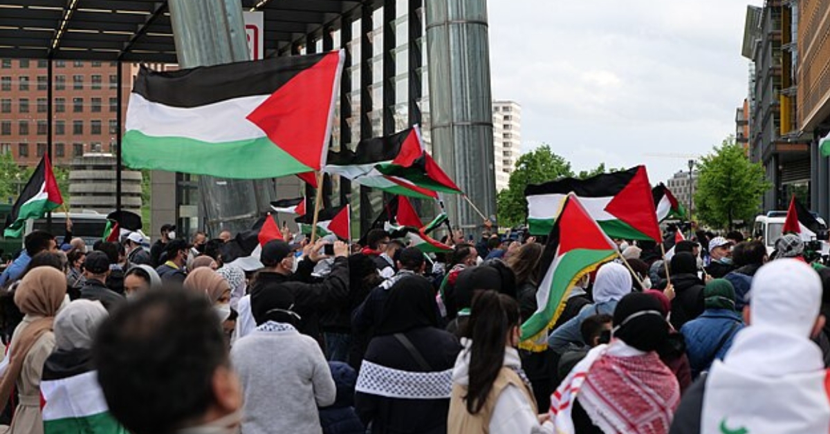 Hezbollah Supporters Swarm NYC Streets in Anti-Israel Rally